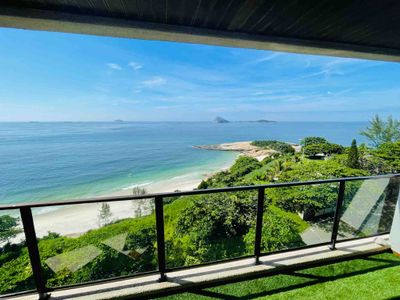 Welcome to a breathtaking view of Rio