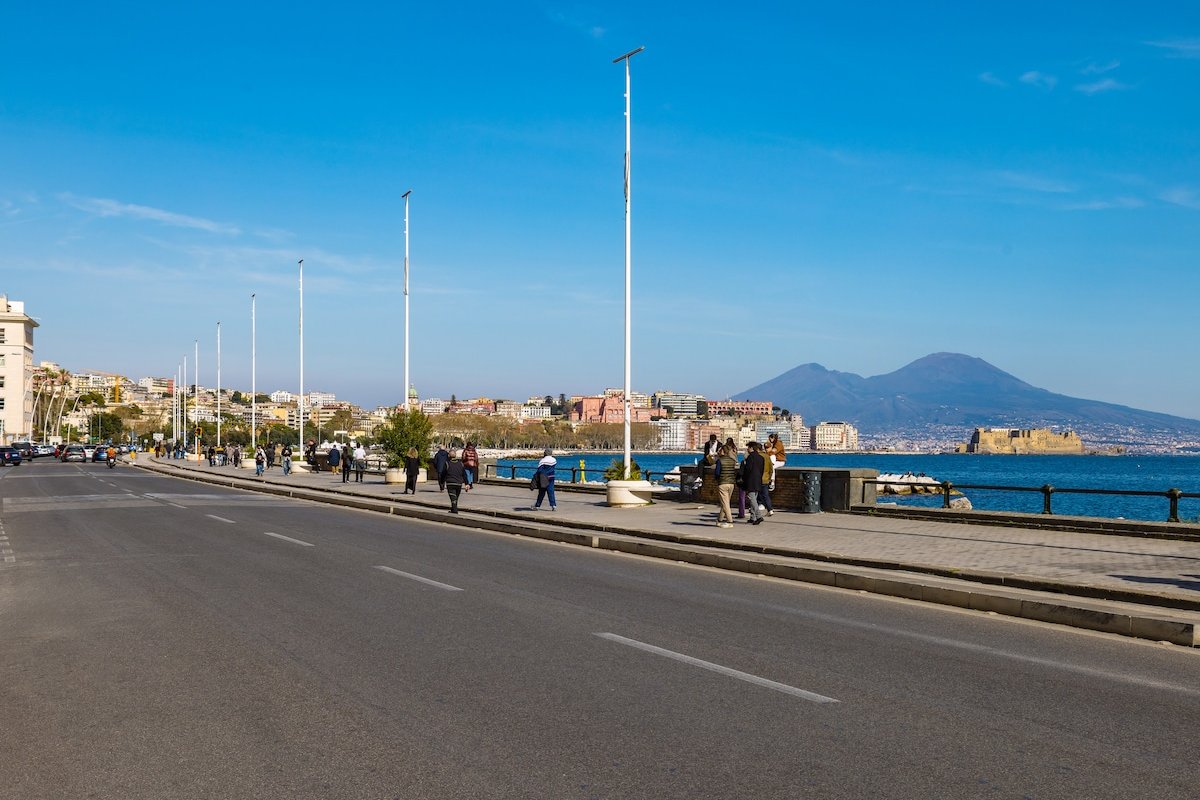 [Centrally Located By The Sea] Prestigious 200m² gallery image 3