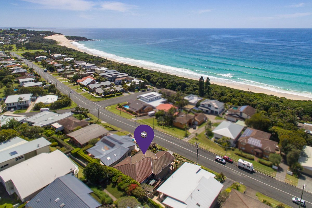 Beachfront Luxury – Games Room & Beach Essentials!