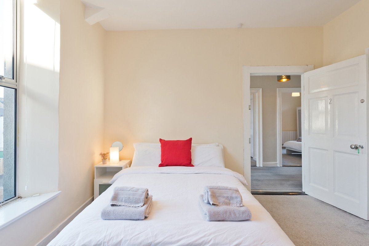 Huge 6 Bedroom Georgian Townhouse in Dublin City gallery image 4