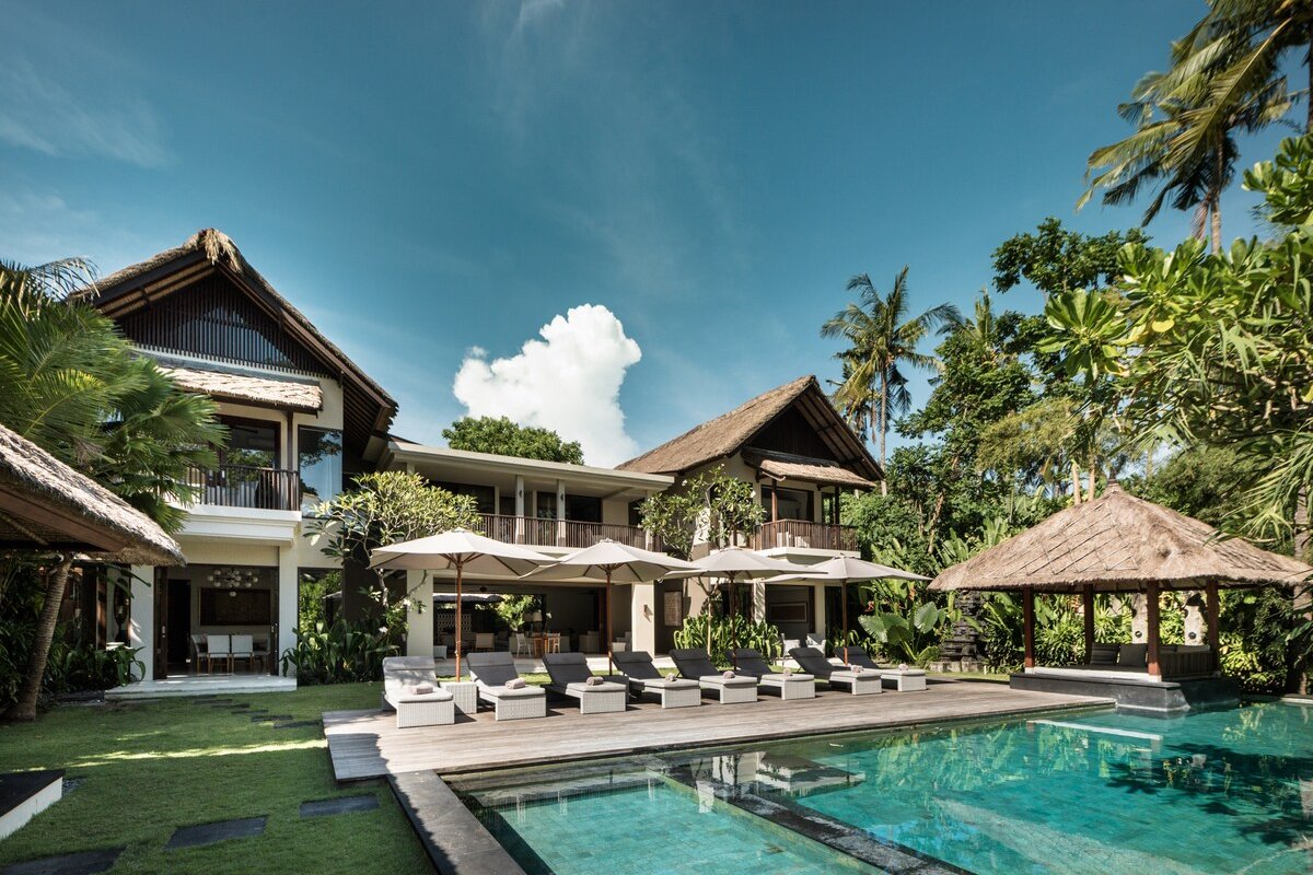 Seseh Beach Villa II gallery image 4