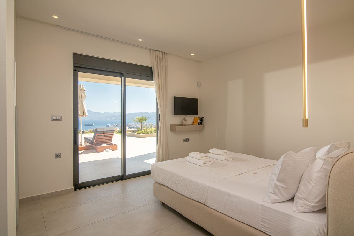 Horizon View Villa with Endless View gallery image 4