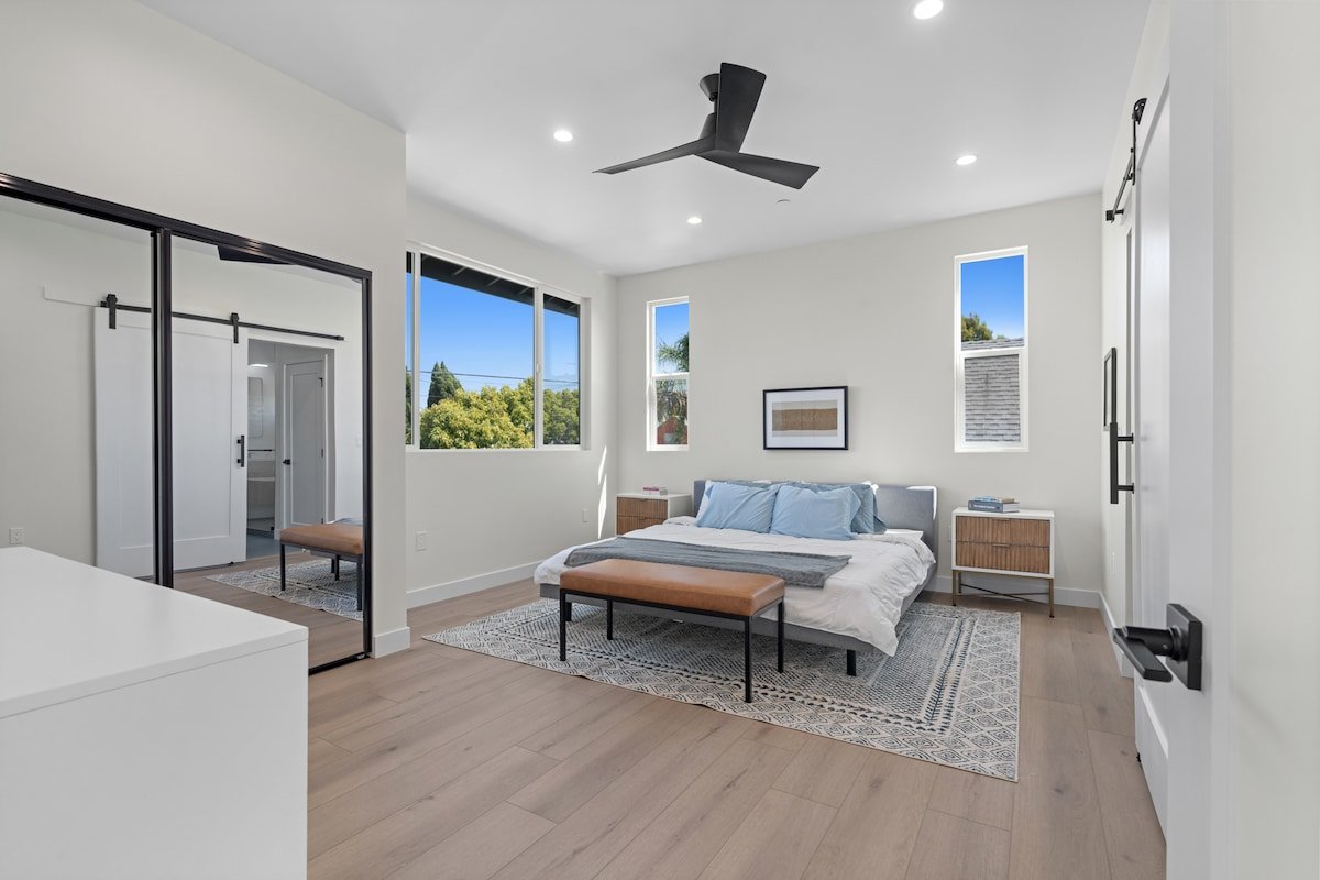 New Modern Craftsman | Venice gallery image 5