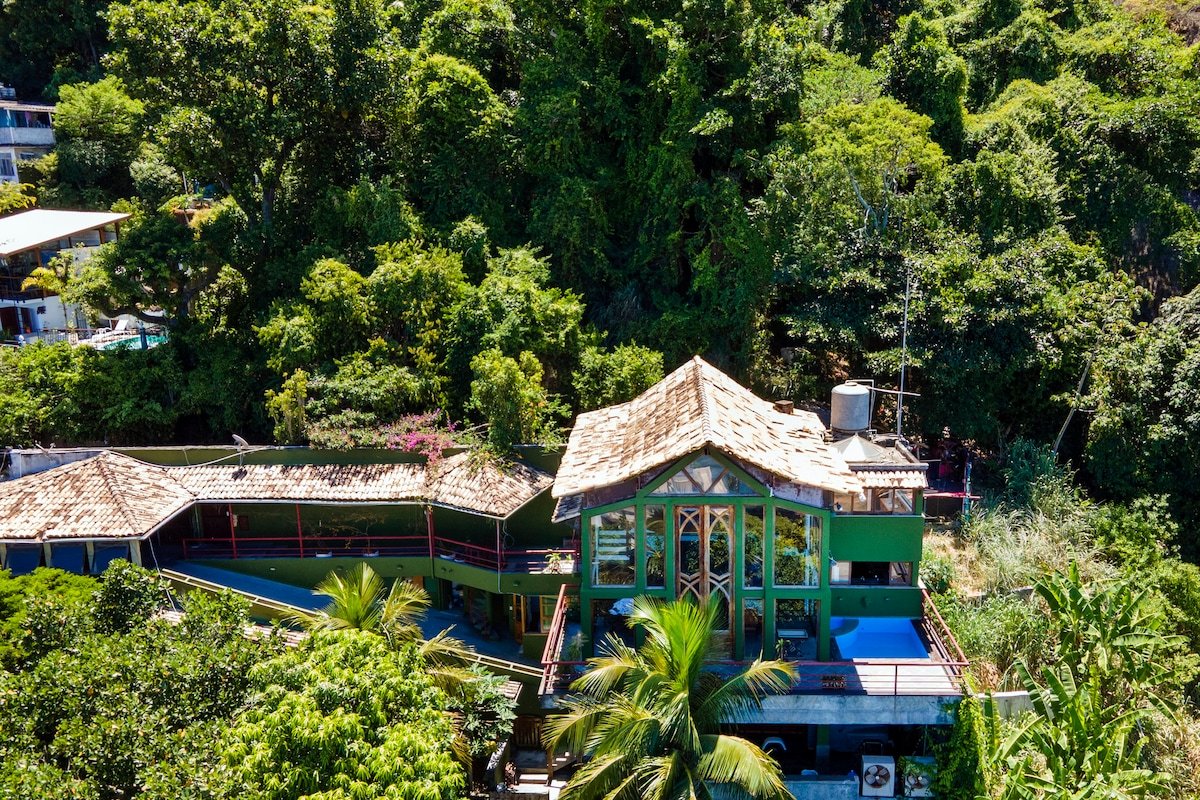 ADV007 Villa for 7 with 360° views of all of Rio gallery image 4