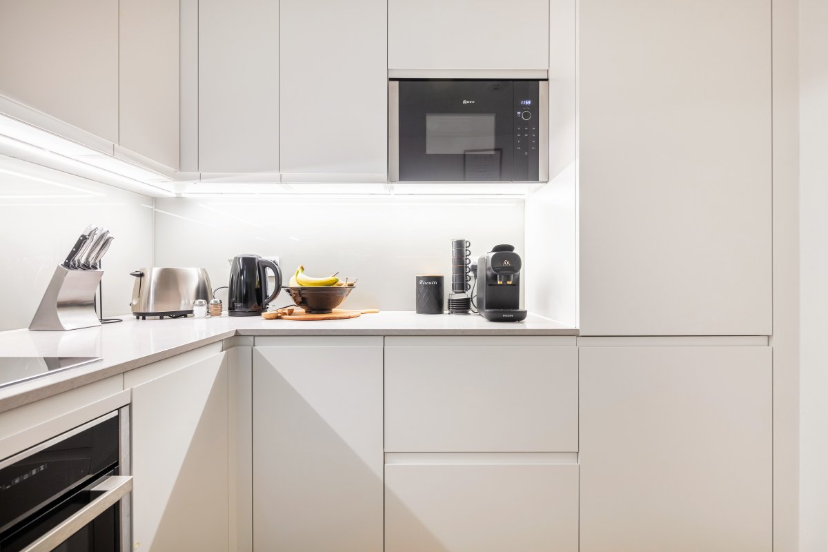 J-Clarissa – 2bed 2bath with lift – Piccadilly