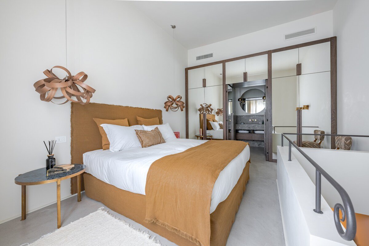 Galileo’s Garden at Ponte Vecchio gallery image 5