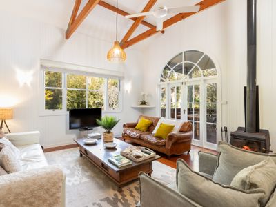 Luxurious & tranquil Jetty House, Coffs Harbour