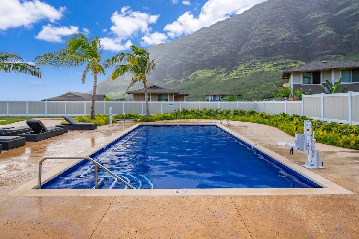 4 BDRM, Near beach, Ocean Views, HotTub, Pool, Gym gallery image 5