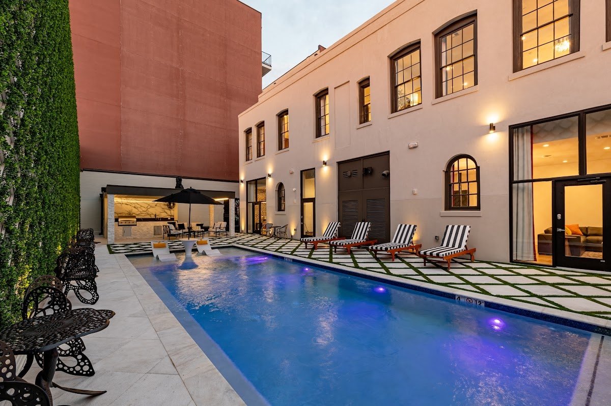 The Praline 4BR All King Beds gallery image 3