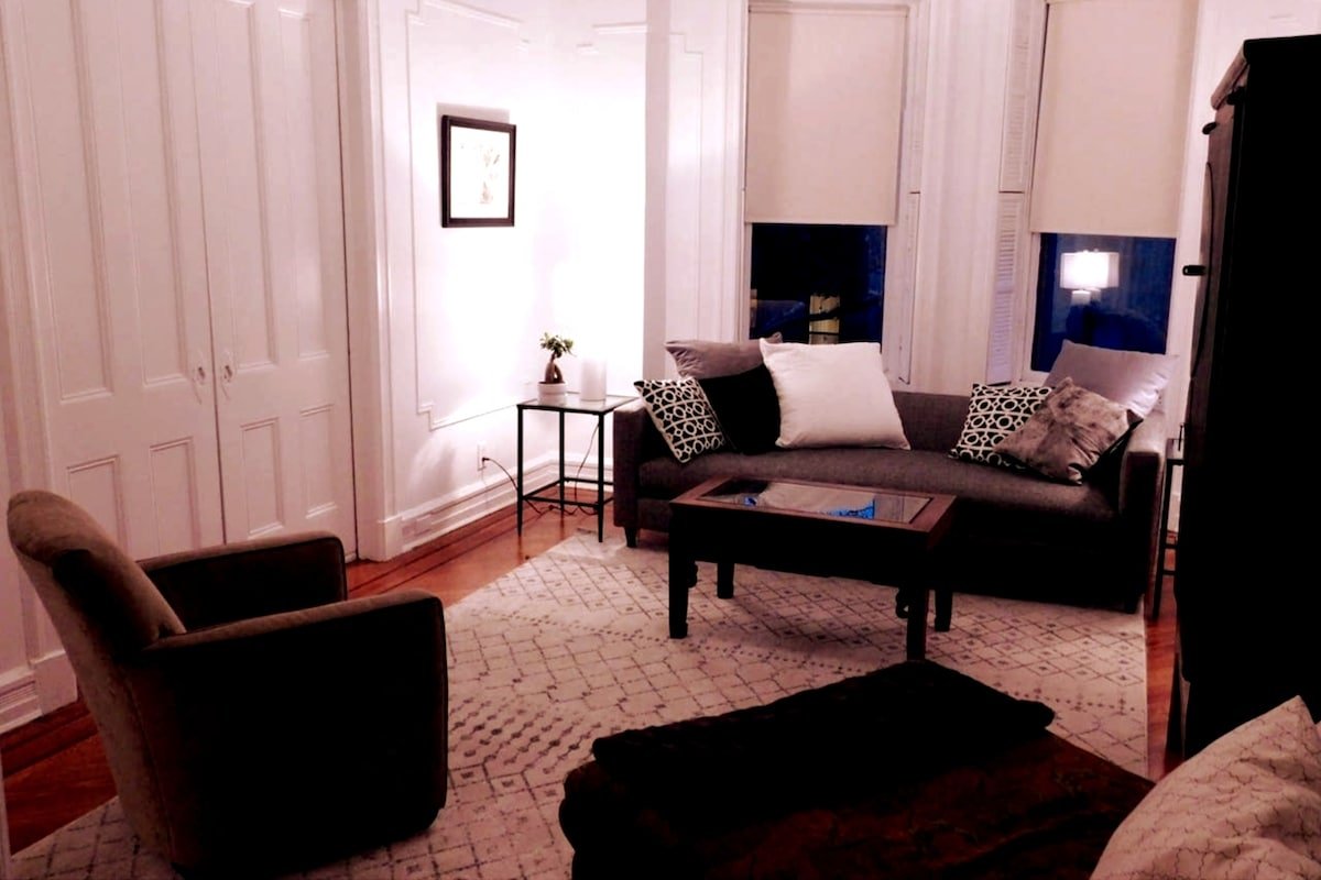 Full 1200 sq ft floor in Park Slope Brownstone gallery image 5