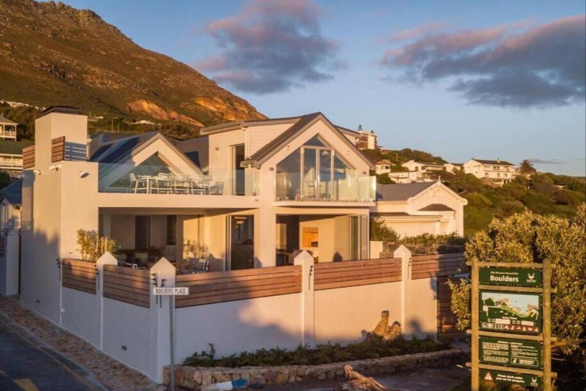 Boulders Beach Villa gallery image 3