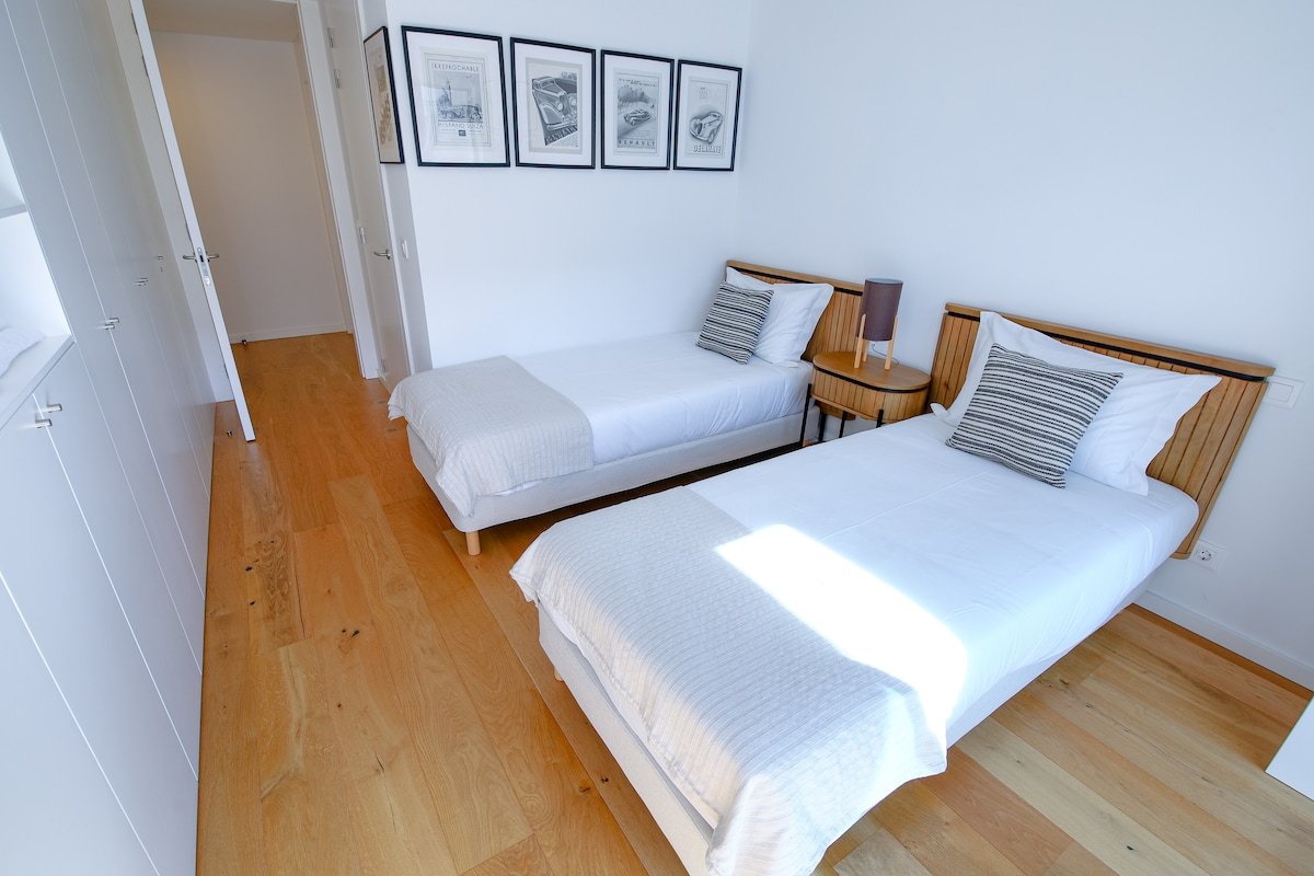 Atlantis Ocean Front gallery image 3