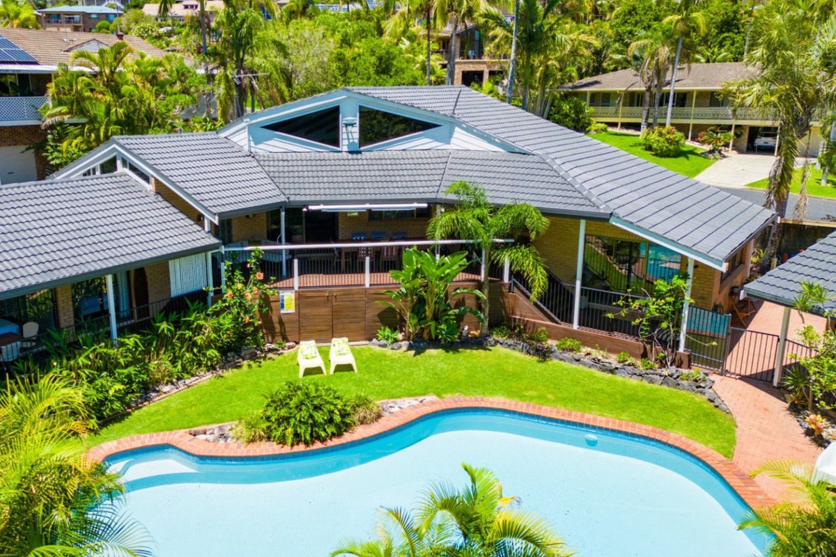 Diggers Beach Surf House – Pool, Pets, Sleeps 10