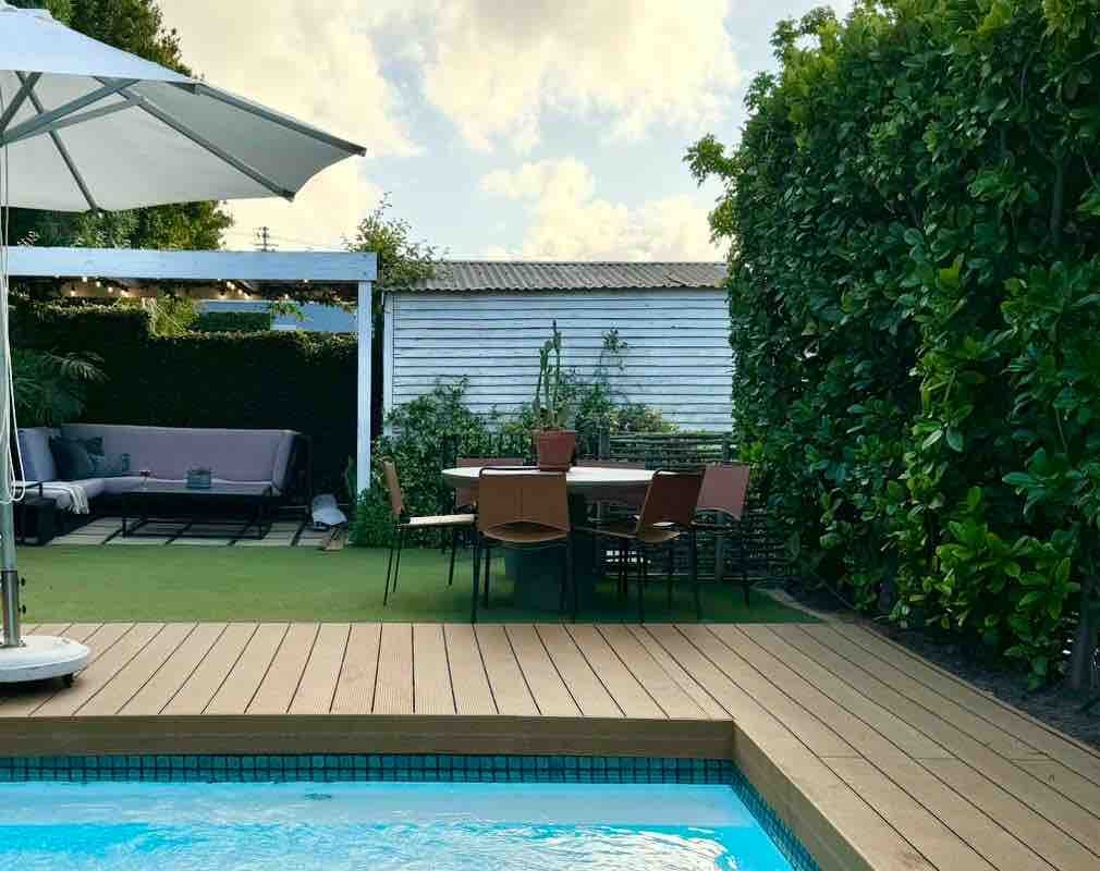 Spacious, modern Sea Point home gallery image 4