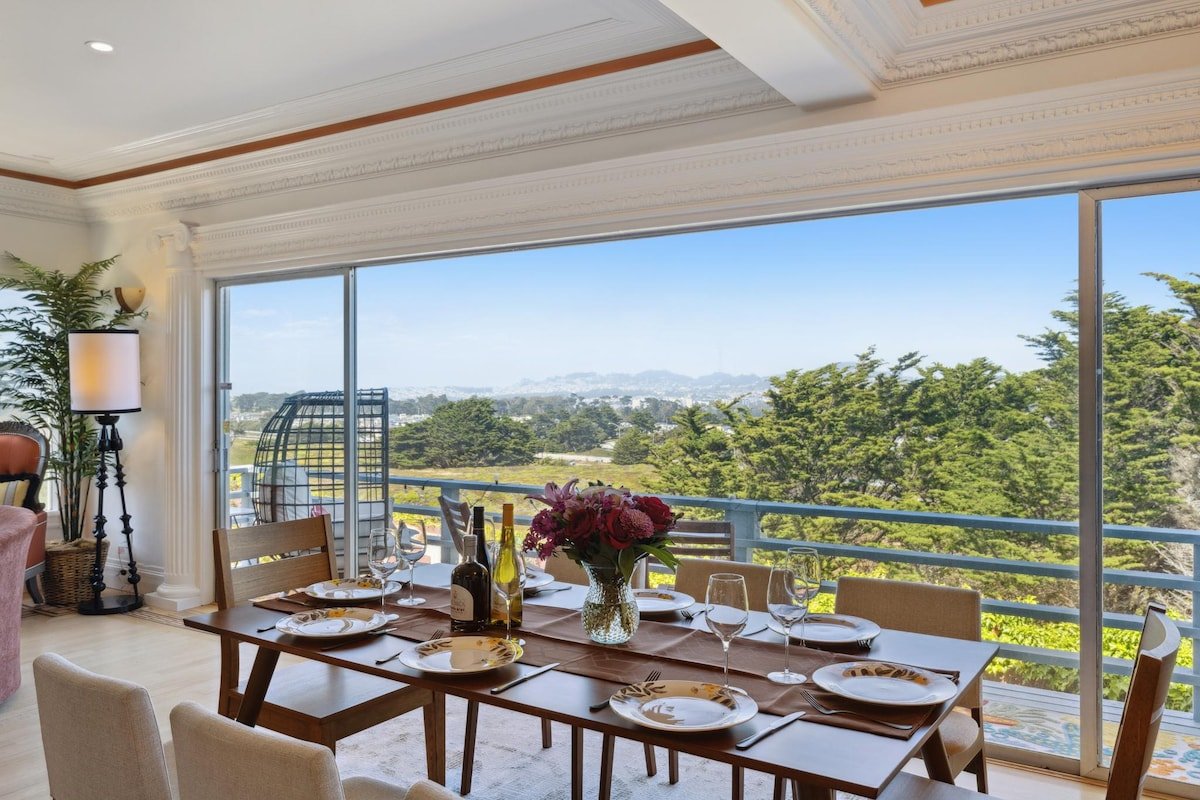 Oceanview Luxury • Hot Tub & Game Room • Near SF gallery image 4