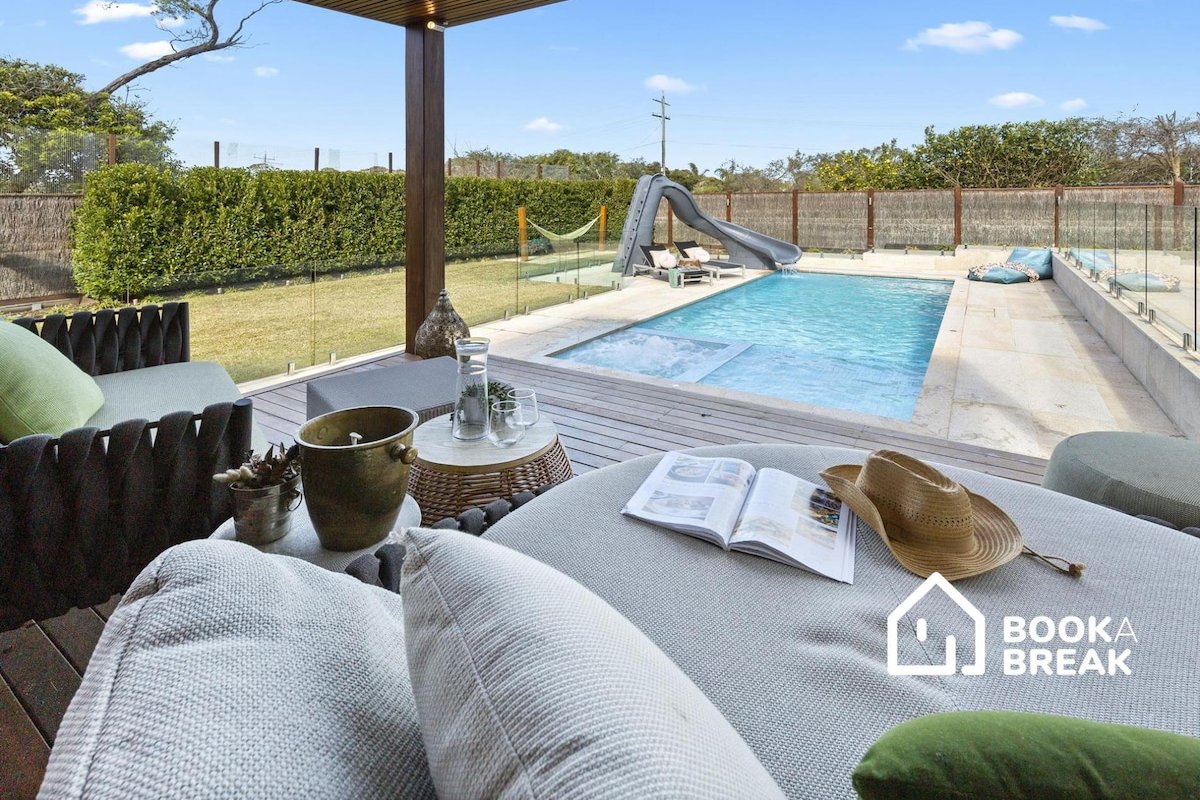 Paradise By The Bay – Heated Pool/Spa/Waterslide gallery image 2