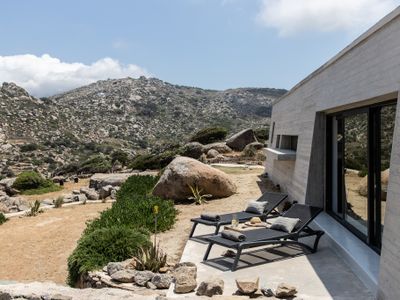 Architectural Country Retreat 15mins from Sea