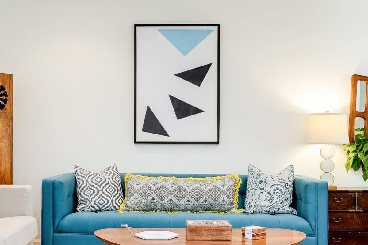 Mid-Century Bungalow w/ Private Yard- Venice Beach gallery image 2