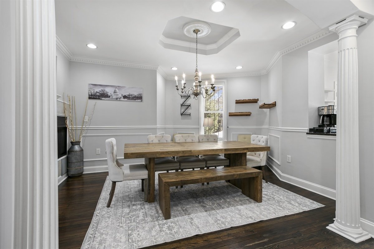 Capitol Hill Stay Like No Other gallery image 4