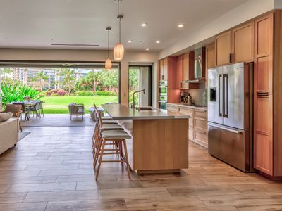 KLVR presents Honua Kai Resort, Luana Villas 6B/7A