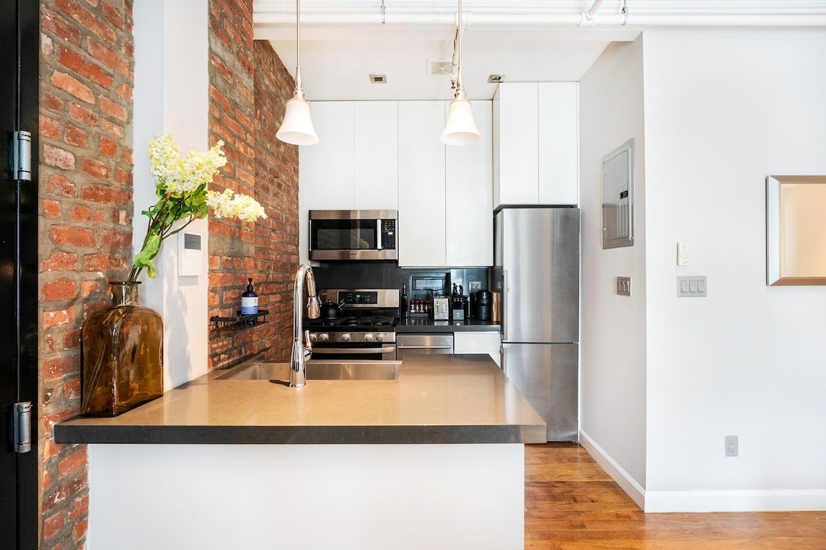Beautiful 4 Bedroom in Lower East Side gallery image 3