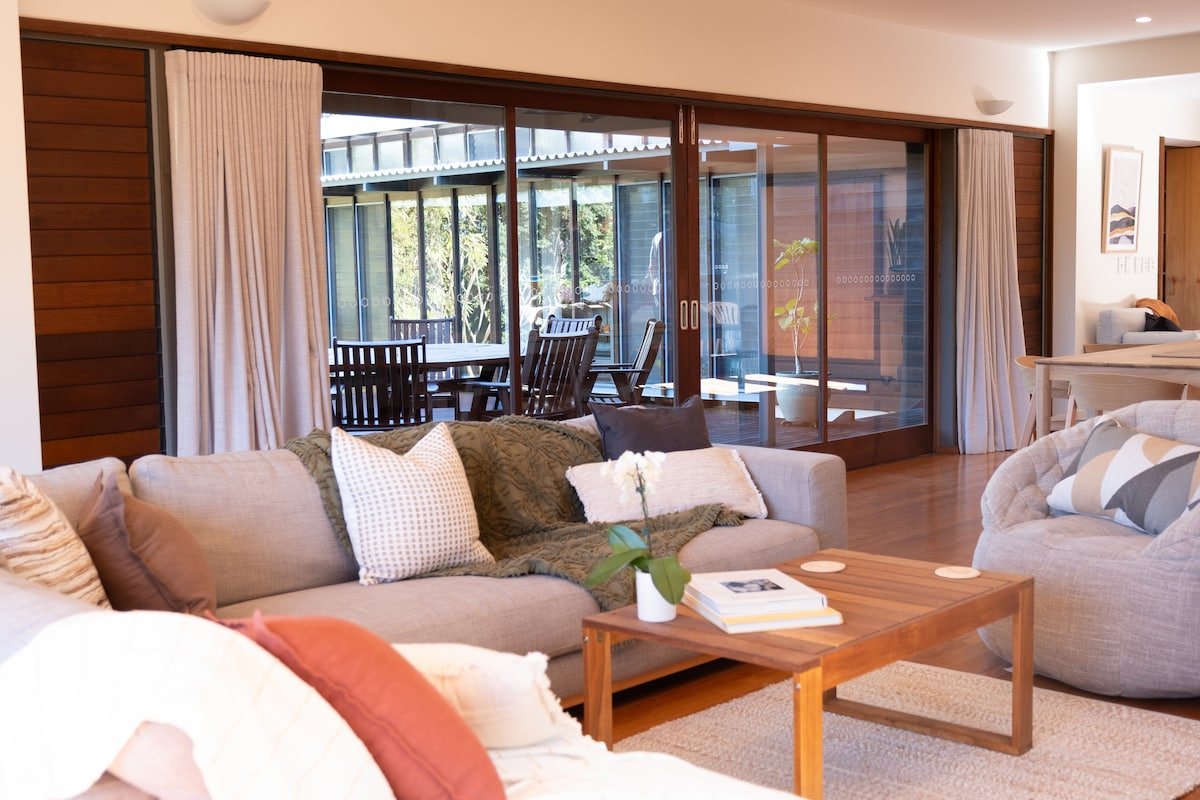 Blueys South – Architectural Oasis Family Friendly gallery image 4