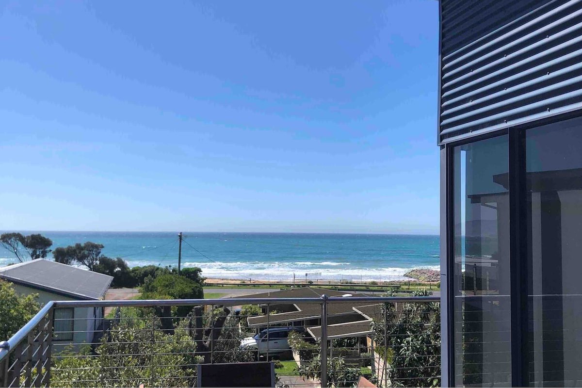 Apollo Bay Beach House – the best views gallery image 3