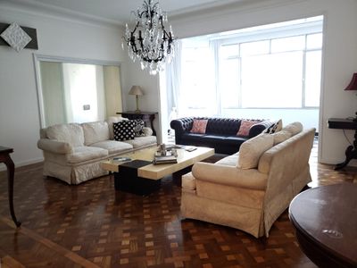 Spacious 5 BR Near the Beach – 2 min walk!