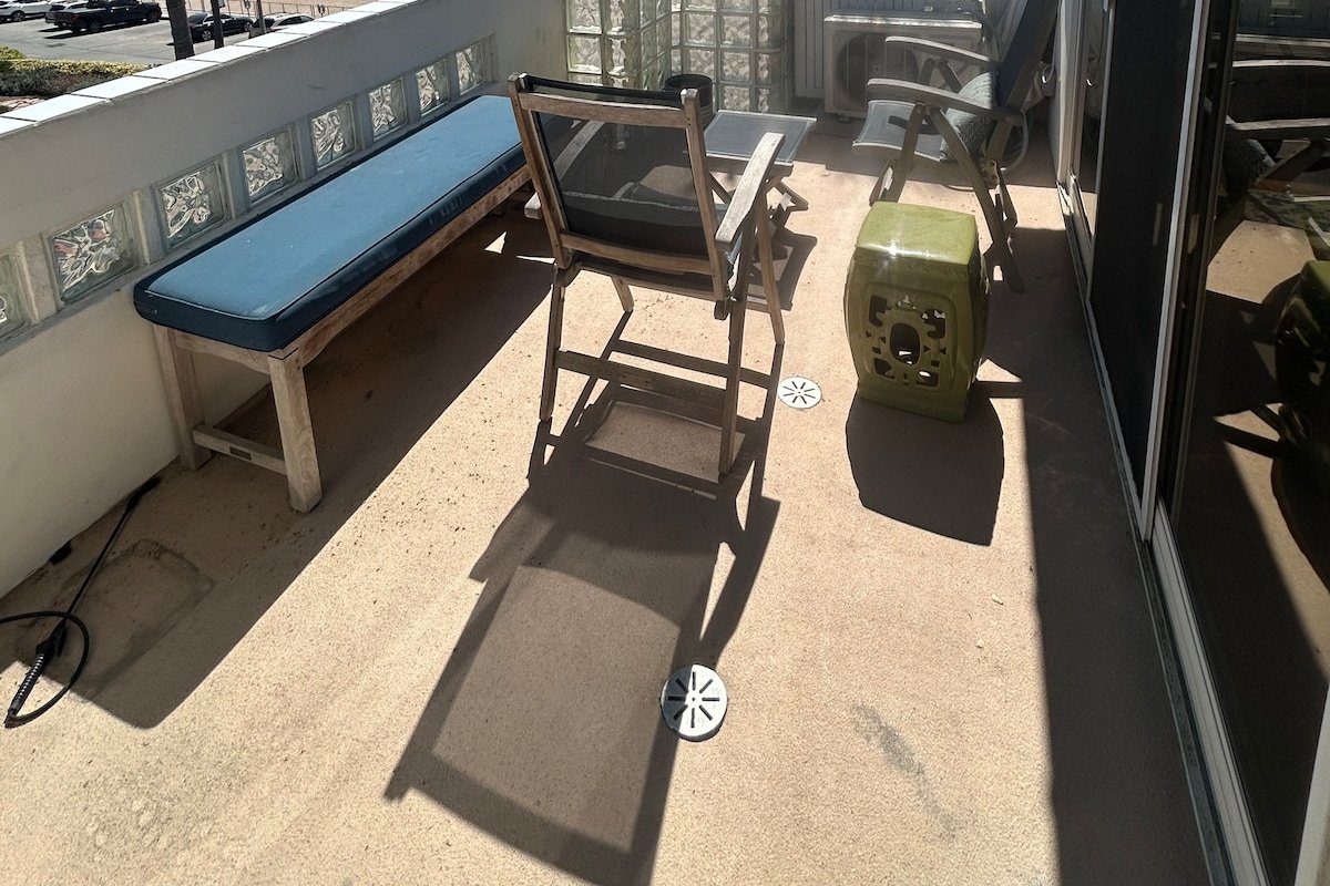 Beach Front Paradise: Manhattan Beach Strand House gallery image 4