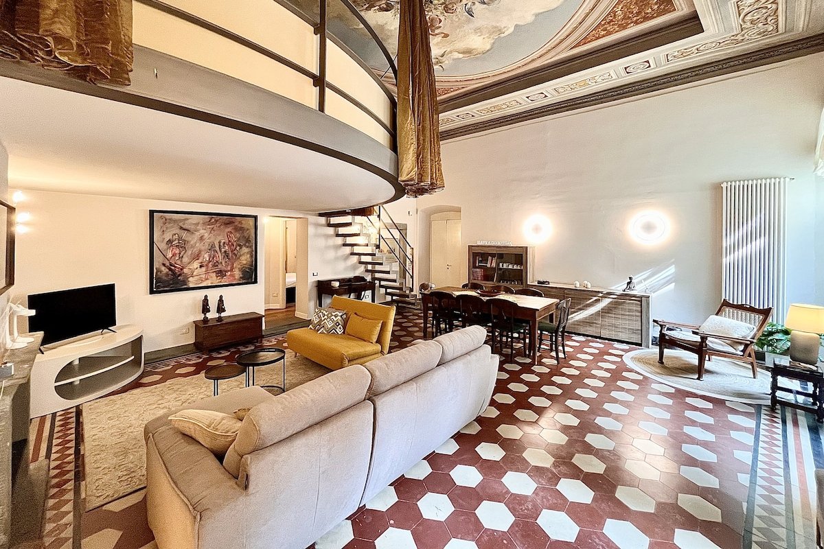 Piazza Vecchia Bergamo, La casa Dell’arte gallery image 2