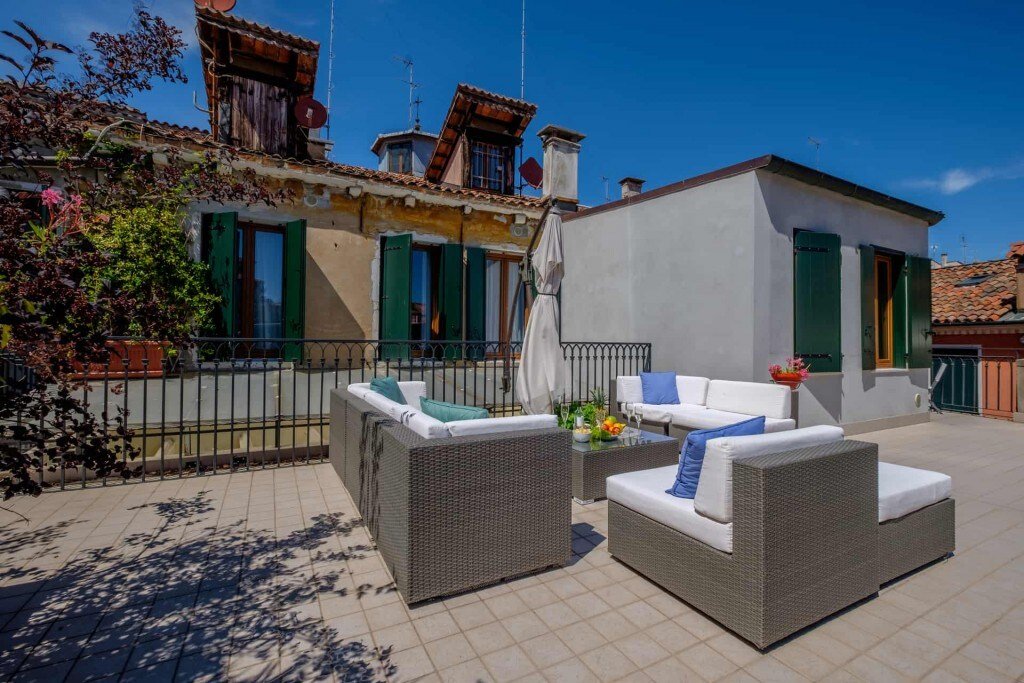 Best in Venice StMark’s/Biennale with terrace gallery image 4