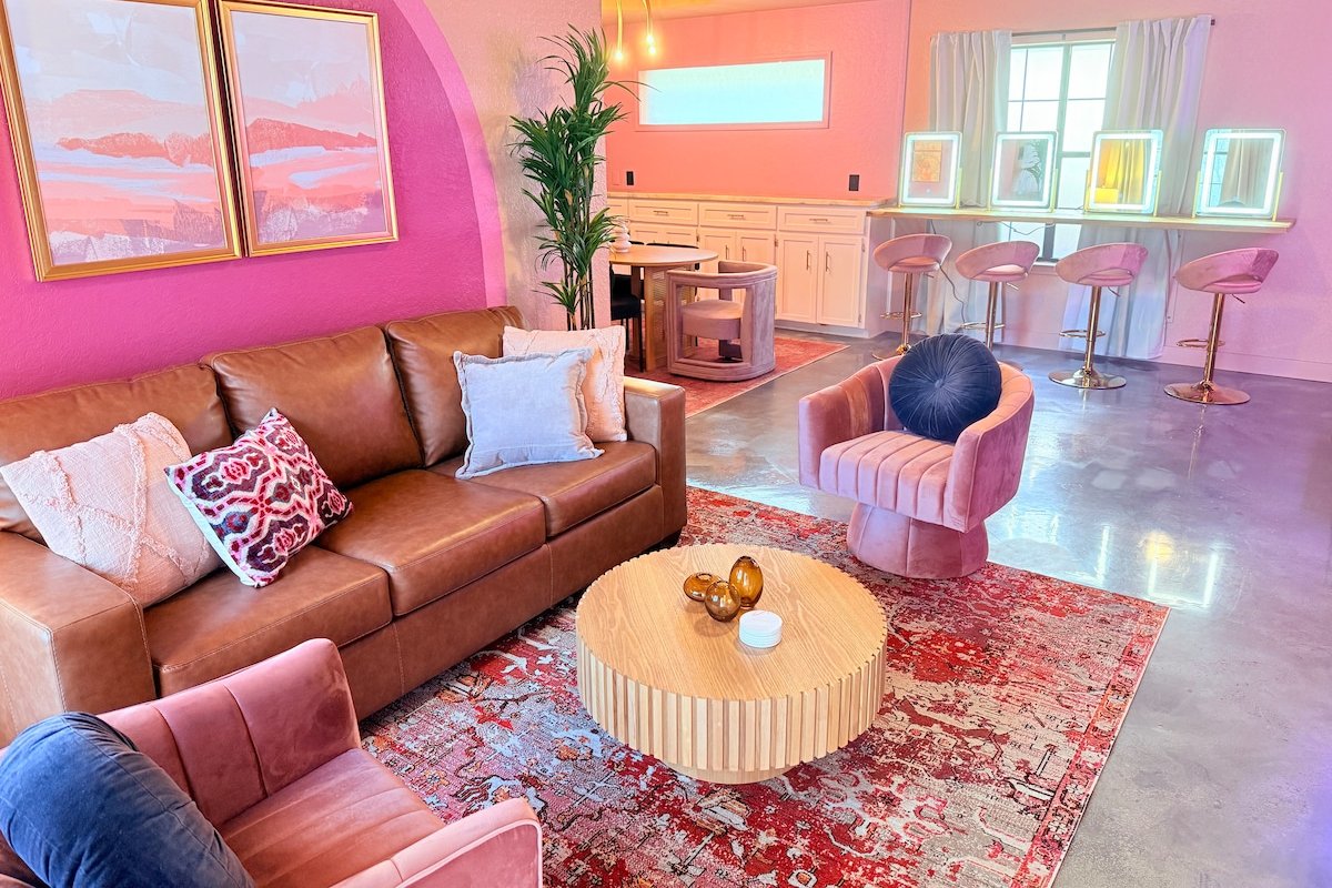 Pink Pony Club w Get Ready Stations; Near SoCo (A) gallery image 2