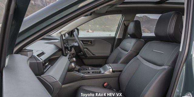 TOYOTA RAV4 2.5 PHEV CVT E-FOUR - 28 