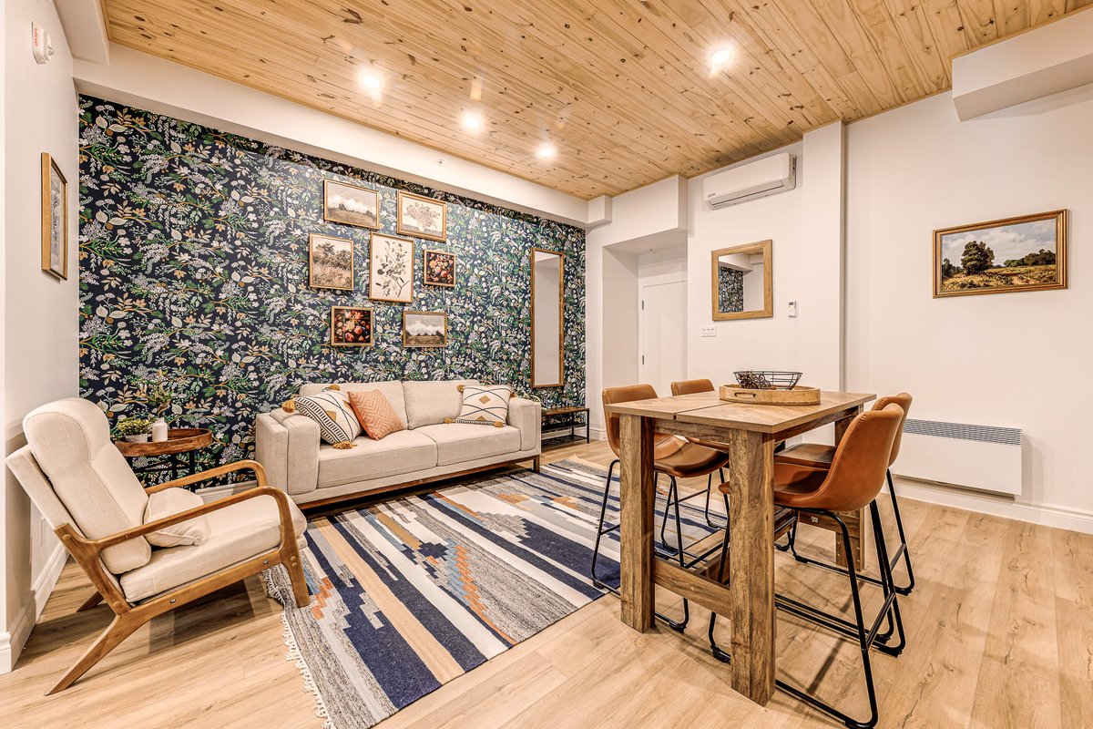 North House Historic Two Bedroom Facing Parliament