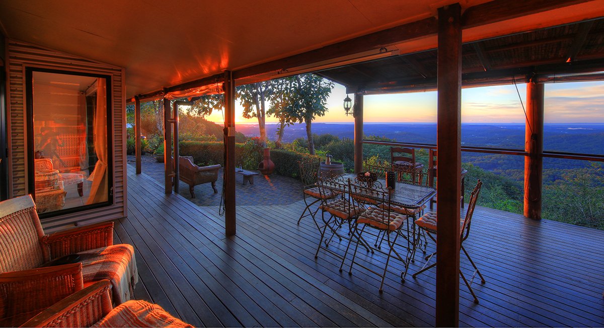 Montville Lodge with Ocean Views – “At Remingtons”