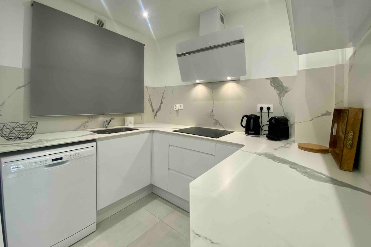 ´Christmas in Barcelona´ / Wi-Fi/ Terrace / 7PP gallery image 3