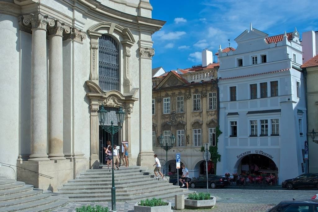 Amazing Prague Castle view Two bedroom apartment gallery image 4