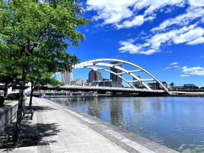 The Best of Roc City Living-Central to UR/CITY/RIT