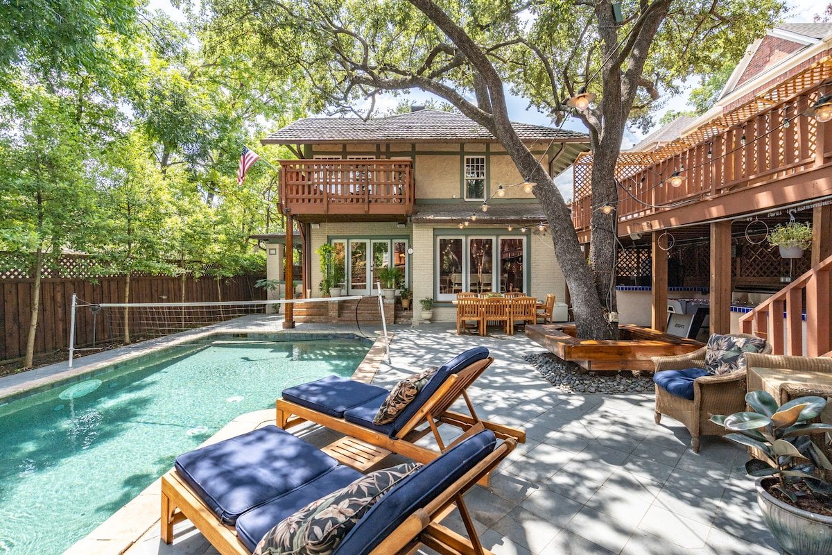 Oaklawn Historic Luxury Paradise gallery image 4