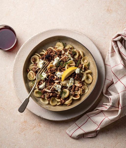 Photo of Spiced Lamb & Dill-yoghurt Pasta