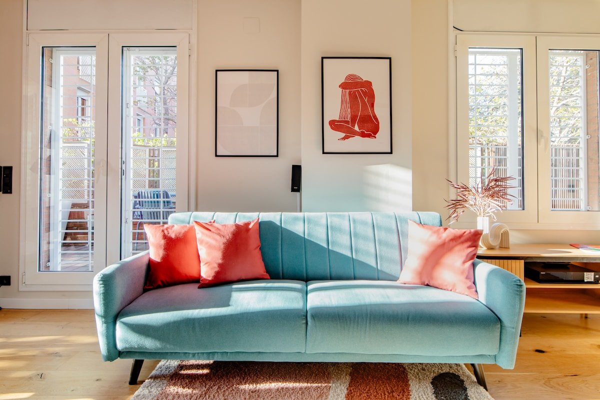 Luxury beach apt, private terrace! gallery image 3