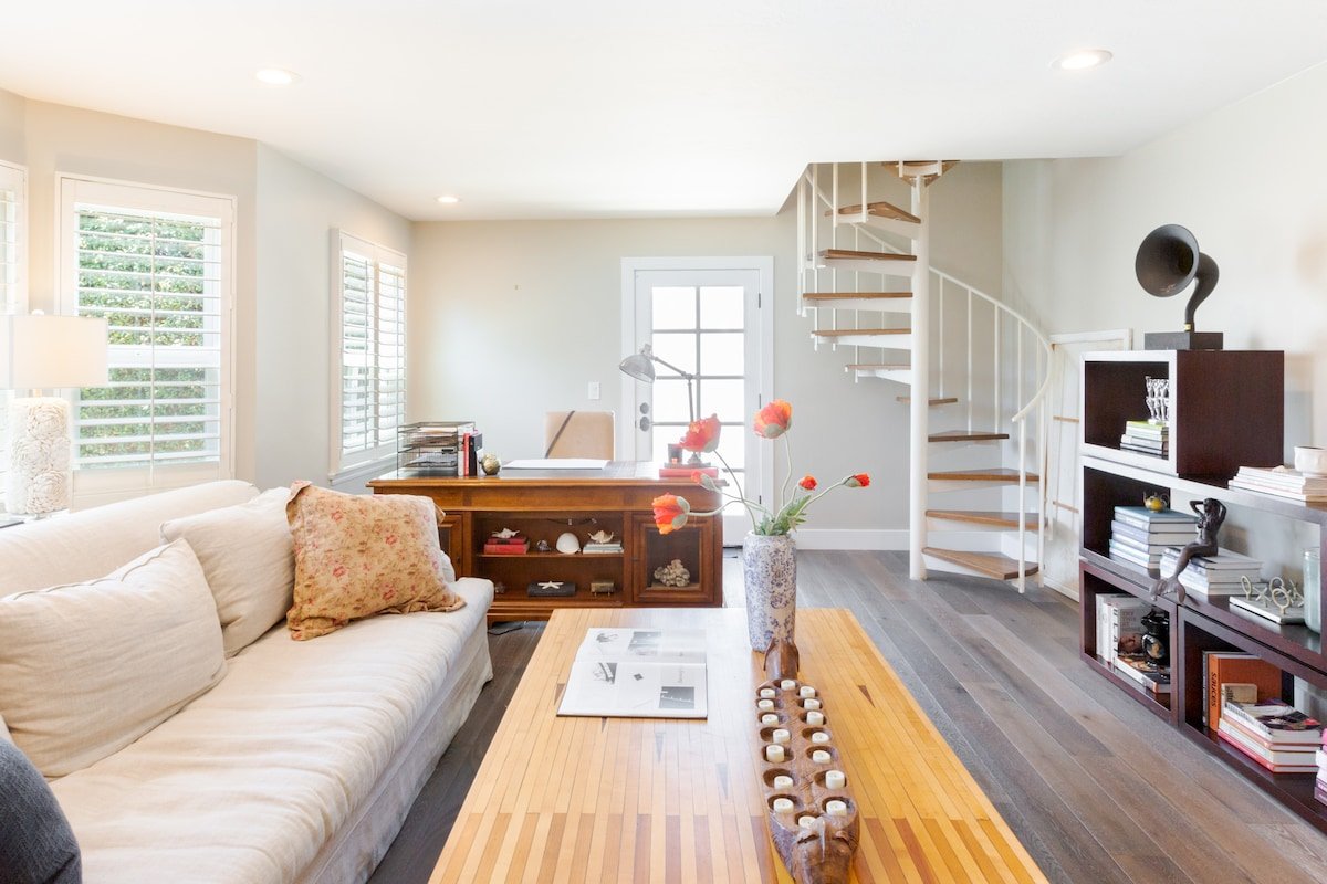 Cape Cod-Style Home near Bird Rock gallery image 3