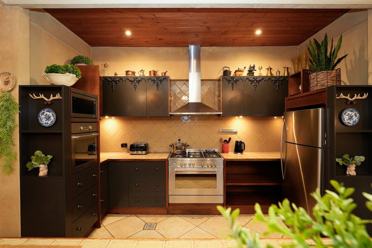 Magical Escape Emerald gallery image 5