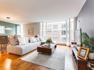 MAG MILE MEGA Entire Floor 4BD/4BA (+Roof/Gym)