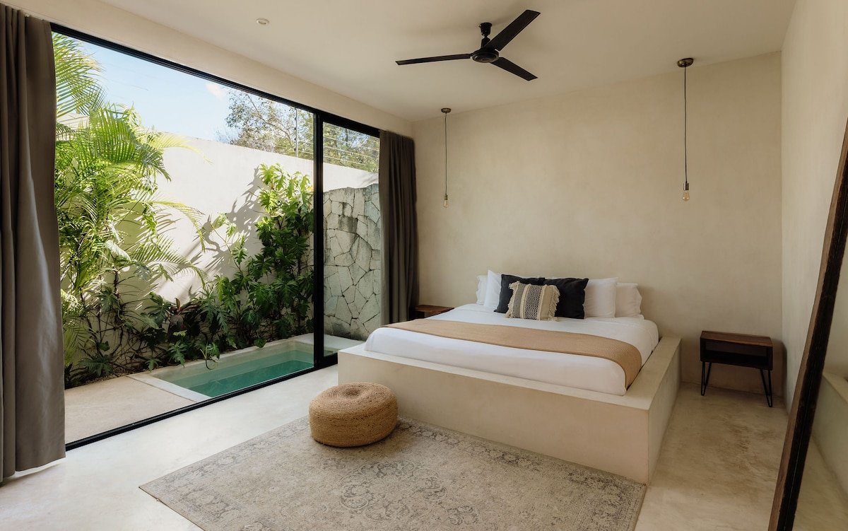 Beautiful Hacienda | Best location w/ Chef & Gym gallery image 4