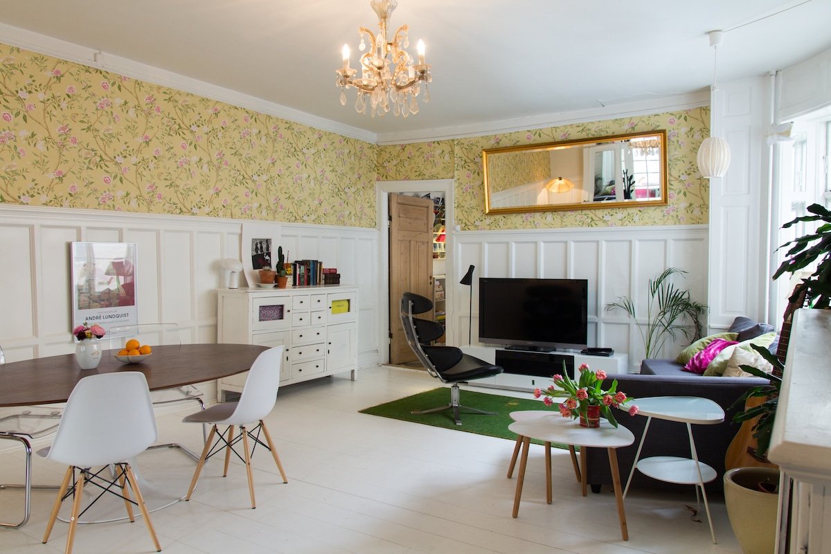 150 m2 cityflat in latin-quarter gallery image 3