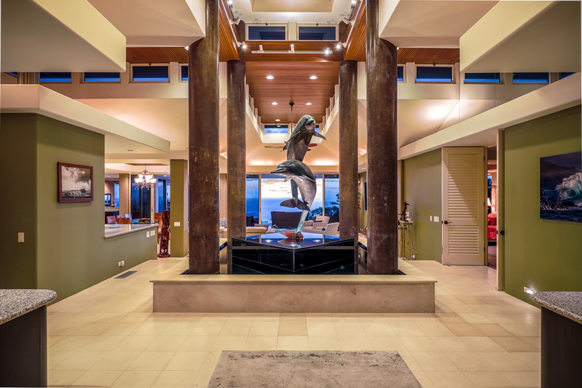 Dolphin House – Hawaii