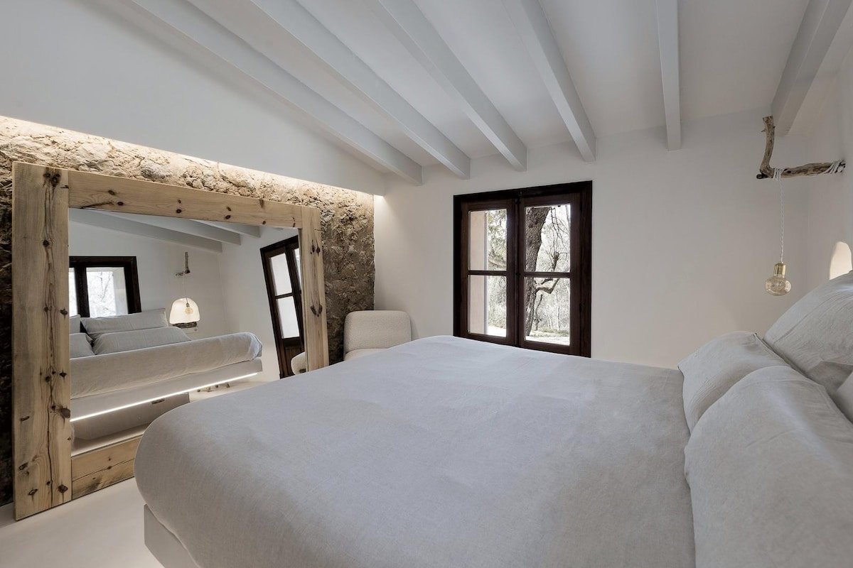 Preciosa casa de piedra, piscina privada y vistas. gallery image 5