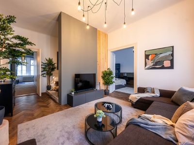 4BR Family Apt | Wenceslas Square