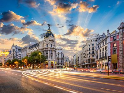 7 ROOMS / 7 BATHROOMS ON GRAN VIA STREET